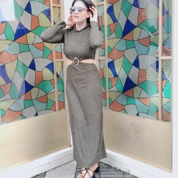 1000051534